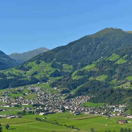 In Near Spieljochbahn Apartman
